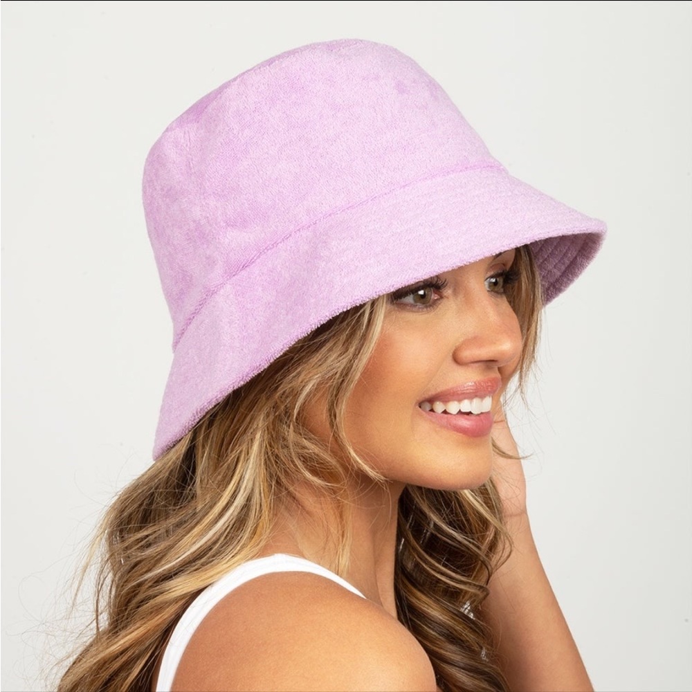 Bubblegum pink Terry bucket hat